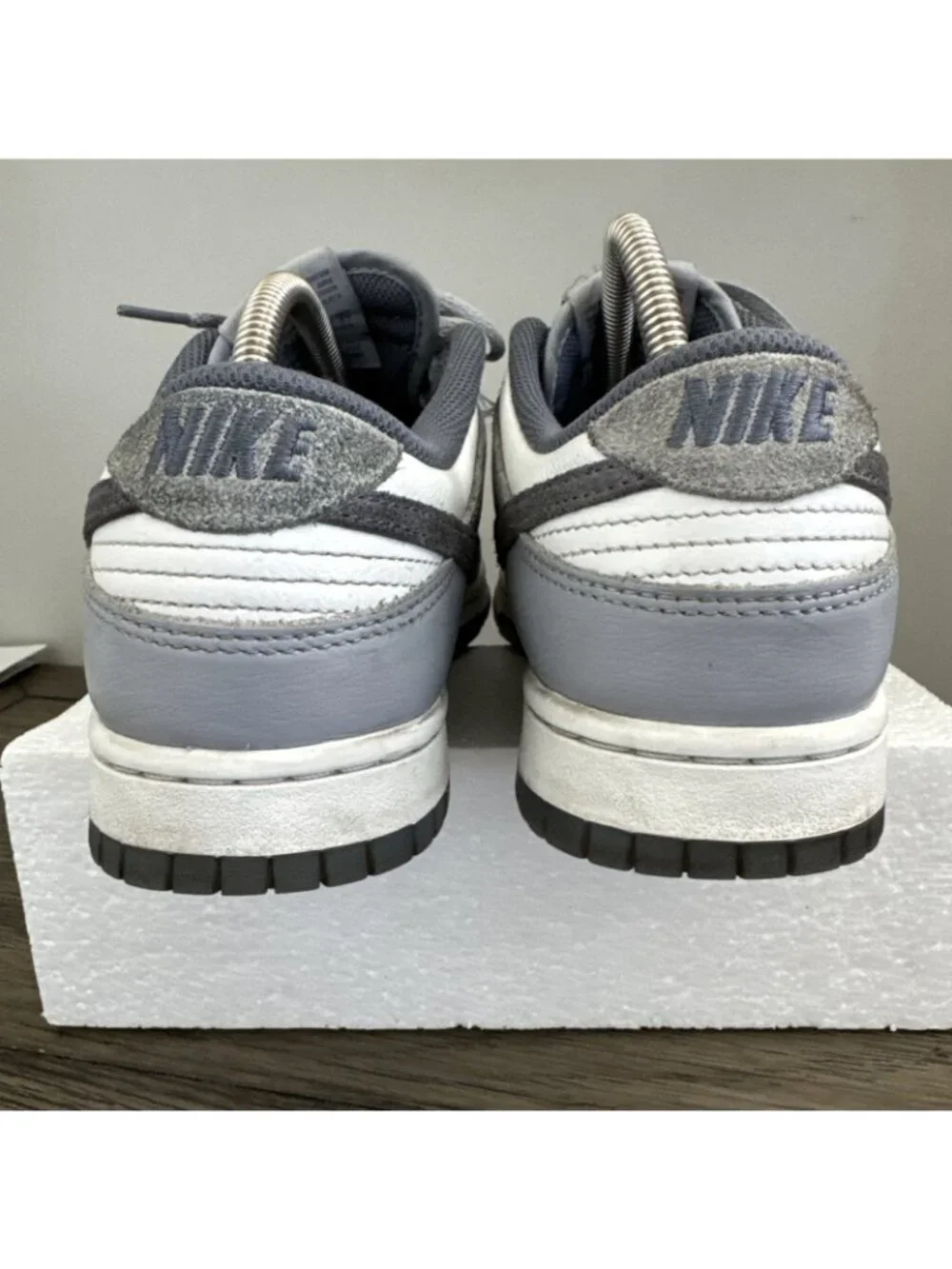 Nike Dunk Low Retro Gray & White Leather Sneakers Mens Size 8 Retro Athletic